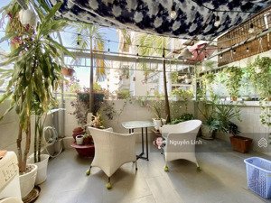 bán căn hộ 2pn trung tâm phú mỹ hưng, quận 7. có sân vườn. giá mini 5,2tỷ lh 