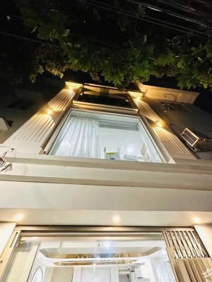 bán nr 2pn, 2wc, 21m2 tại trần đình xu, cầu kho, q1, hcm, 5,7 tỷ uy tín chính chủ