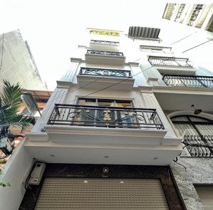 bán nhà phân lô trần quốc hoàn, lô góc 2 thoáng, ô tô tránh, cách phố 30m kinh doanh-giá hơn 20 tỷ