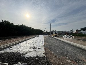 đất bán mặt tiền đường rạch gia, vườn lài, sắp rải nhựa. 5x45=230m2, giá 10.5 tỷ