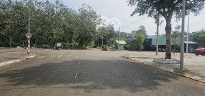 bán 2 sào đất ở sau lưng trung tâm thương mại, chỉ 2.7 tỉ