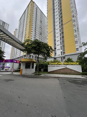 cho thuê căn hộ diamond riverside nhà trống 2pn 2wc 72m2. giá thuê 8.5 triệu