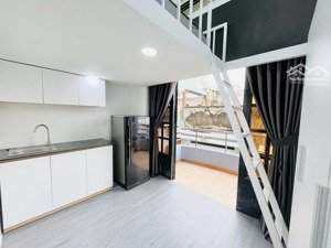 cho thuê phòng có gác, ban công ngay trường sa - quận 3