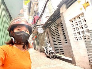 bán nhà đường tôn đản ngang lớn 6.4m, nhà đôi thông ra vĩnh khánh , khánh hội. cách 30 m hơn ra mt