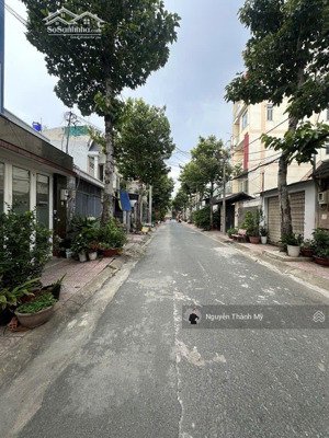 nhà 3 tầng mt đường nhựa 8m phan văn hớn, gần chợ đại hải