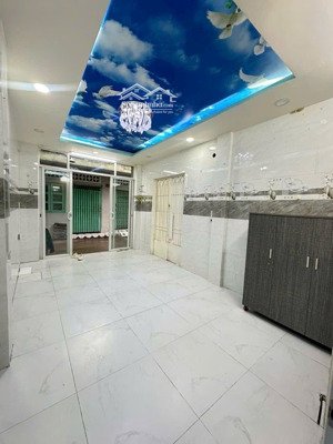 bán gấp trong tháng - bán nhà cao đạt 22m² 2 tầng - 5.6 tỷ