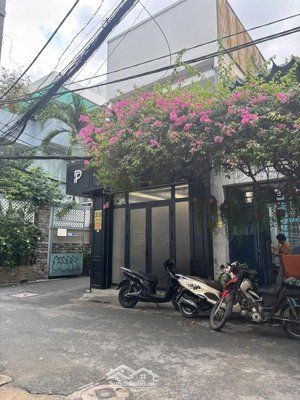 giảm sâu còn 11,3 tỷ bán nhà 2 mặt hxh trước sau 6m lê văn sỹ, p1, tân bình, 3 tầng, dt 4,4x16m