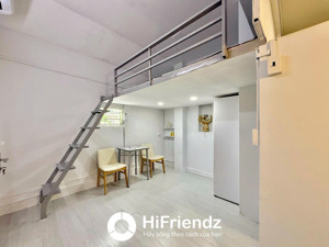 cho thuê căn hộ dạng duplex 27m2, dá thuê 5.3tr sát bên đh sài gòn, đh khtn, đh sp, hẻm oto,