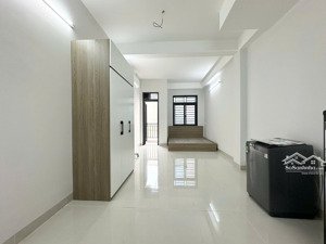 cho thuê căn hộ studio balcony ngay khu vực trung tâm tân phú