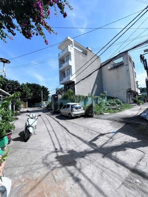 lô đất 61m 2 mặt tiền hẻm 8m xây được 5 lầu đường phạm văn đồng phường hiệp bình chánh