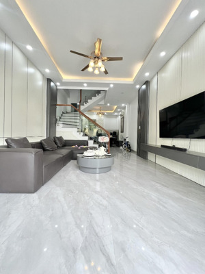 căn nhà siêu đẹp 4 tầng full nội thất hướng đông nam tại him lam hùng vương, hồng bàng chỉ 5,15 tỷ