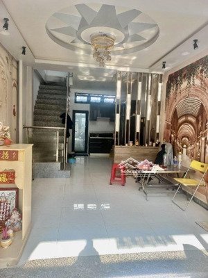 chủ giảm 500tr nhà gần mặt tiền đường bùi minh trực quận 8 nhỉnh 7tỷ