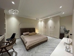 bán nhà phố khâm thiên-đống đa; dt 47m2, 6 tầng, thang máy nhập khẩu, giá 9.7 tỷ