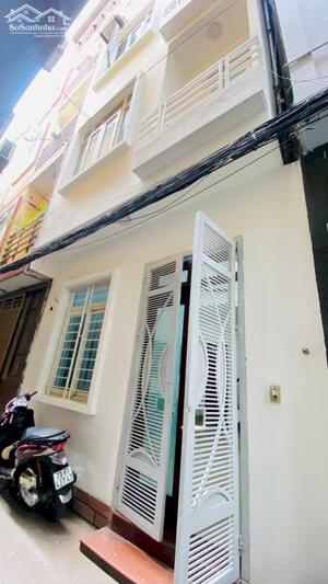 Bán nhà 32m2 x 5 tầng phố Vĩnh Phúc, Ba Đình 8,x tỷ