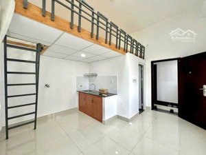 phòng gác thoáng sáng - giá 4 triệu