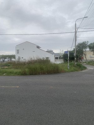 bán lô đất 2 mặt tiền đường 10.5m kề sông sát biển tại đà nẵng