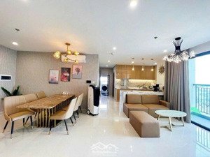 giá chỉ 9.5tr/th tại chcc garden gate, 1pn. liên hệ em chốt nhanh giá tốt: call/zalo