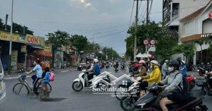 bán đất mặt tiền hai bà trưng. phường dĩ an/tp hcm . dt 250m
vị trí kinh doanh buôn bán đa ngành n