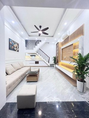 bán nhà phố tôn đức thắng ngõ nông cách oto vài bước chân 40mx5t