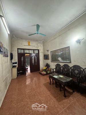 bán nhà cầu giấy- ngõ thông, kinh doanh, gần ô tô, gần phố