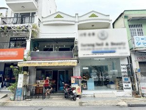 mt kinh doanh quốc hương. thảo điền. 36 tỷ. dt : 8,5x13,5 cn 115m2