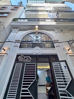 nhà mới đẹp thạch bàn. chủ tặng full nội thất bàn giao ở ngay