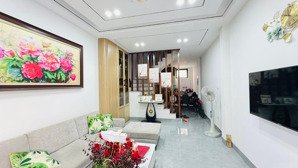 bán nhà vĩnh phúc, ngõ thông các ngả, ngõ ba gác tránh, vài bước ra ô tô, nội thất đầy đủ, 46m2*5t