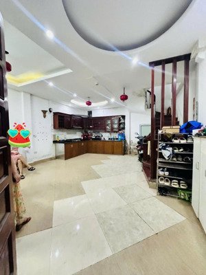 bán nhà doãn kế thiện, phân lô, dt 42m2, mt 5m, 1 nhà ra ô tô tránh, kinh doanh