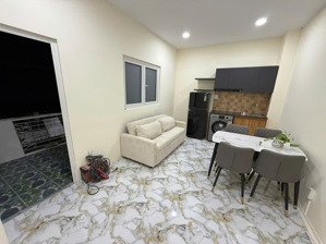 penthouse 3 phòng ngủ ban công siêu thoáng 81 hồ văn huê, phú nhuận