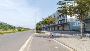 mặt tiền mua bán kinh doanh ql 56 gần cổng khu công nghiệp sonadezi bán gấp 18 tỷ (28 x55) 100 tc