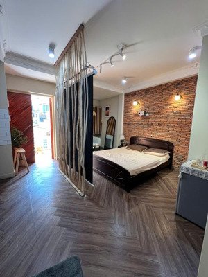 căn hộ dịch vụ ban công tách bếp phan xích long, phú nhuận gần chợ bà chiểu, q1, tân bình