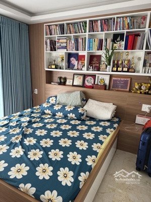 hẻm ôtô - 4tầng - 55m2 - ngay cầu thị nghè- hàng xón q1 - 5pn - 8,6 tỷ