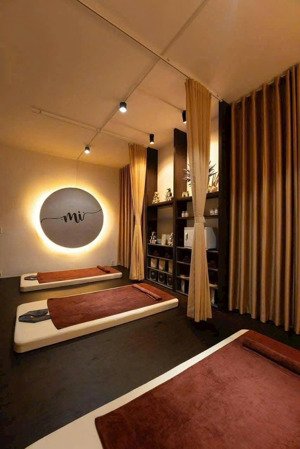 mặt tiền c.x bắc hải q10. dt: 4.5x15m, t+4l giá 18.3 tỷ chốt, hđt 55tr/th. chủ nhà siêu thiện chí