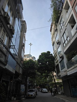 cầu giấy phùng chí kiên 75m 7 tầng 12 phòng studio 33 tỷ gpxd, pccc đầy đủ. ô tô đỗ cửa