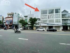 160 triệu - CHO THUÊ TÒA NHÀ 1.530m2, NGANG 15m MẶT TIỀN ĐƯỜNG LÝ TỰ TRỌNG, kế Công Viên LƯU HỮU PHƯỚC