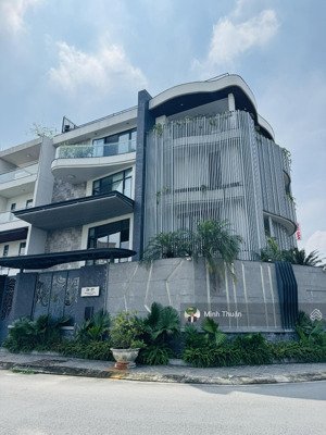 căn tốt nhất ! biệt thự ngay the avanue - kdc văn minh - 178m2 - đường 16m - giá chỉ 185tr/m2