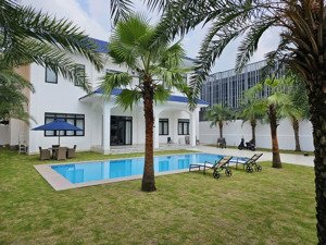 cho thuê villa compound 24/24, đường quốc hương, phường thảo điền, quận 2. lh: 