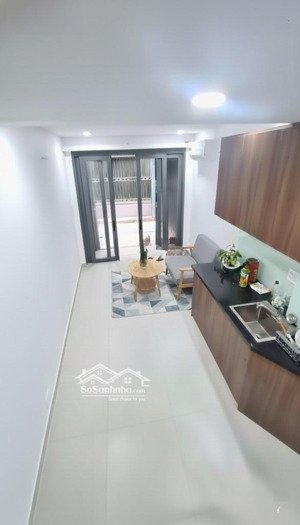 bán nhà sát mt trung tâm q3, 20m2, 3 tầng, nt đẹp, 2pn 3wc, plô, 1 trục, ở ngay - 4.35 tỷ