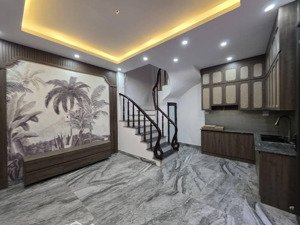 phố giang biên, việt hưng, dt 47/30m2 x 6 tầng, nhỉnh 7 tỷ, căn góc, ô tô đỗ cửa, gần phố, view hồ