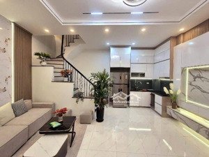 nhà đẹp, xây mới, nguyễn văn viên, hai bà trưng 30m, 5 tầng, mt 4,6m, giá 6.85 tỷ.