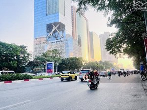 lô góc 2 thoáng - thông sàn 8 tầng - vị trí trung tâm cầu giấy - hợp văn phòng, spa, showroom.