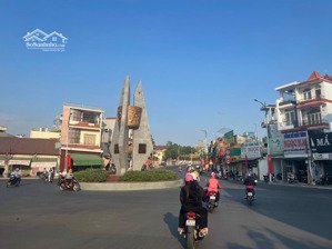 chủ cần tiền bán gấp lô góc gần đường 32m giá 2tỷ289/260,7m2 p. long nguyên, tphcm, ngay kcn,số sẵn