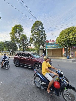 bán nhà cấp 4 (5.8x21m), mặt tiền nguyễn thái học p.tân đông hiệp, đang thuê 10tr/th