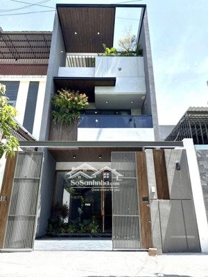 bán nhà phố đẹp 2 tầng thoáng mát lý tự trọng - q1. giá 5tỷ5/79m2 gần chợ bến thạnh, cho thuê 23tr.