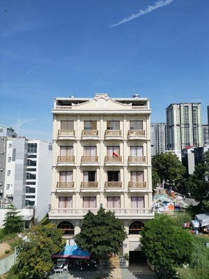 bán building mt phan bá vành- phường thạnh mỹ lợi-tthc quận 2, hầm+7 lầu,sổ cá nhân, hđt 280tr/th