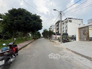 mặt tiền sông vàm thuật - khu du lịch bến xưa.7.66x27.5 cn 205 m2 13 tỷ 