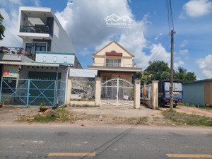 bán căn nhà 1 lầu tặng thêm 7 phòng trọ mt sông lu