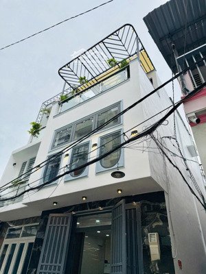 nhà đẹp mới nhận từ chủ nhà kí gửi bán gấp đ.bùi văn thêm p.9 q.phú nhuận giá chỉ 9 tỷ 950tr/60m2