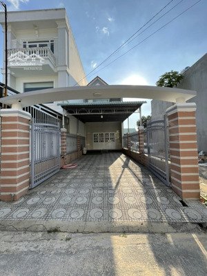 bán nhà hiệp thành 1 sẹc nguyễn đức thuận đường nhựa 4m dân kín. khu vực an ninh nhất