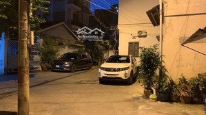 nhà 2 tầng - lê quang định gò vấp- hẻm xẻ tải- dt 49m2(4.5x11m) - nhỉnh nhẹ 7x tỷ